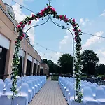 Radisson Hotel Nashville Airport 