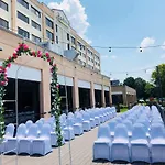 Radisson Hotel Nashville Airport 